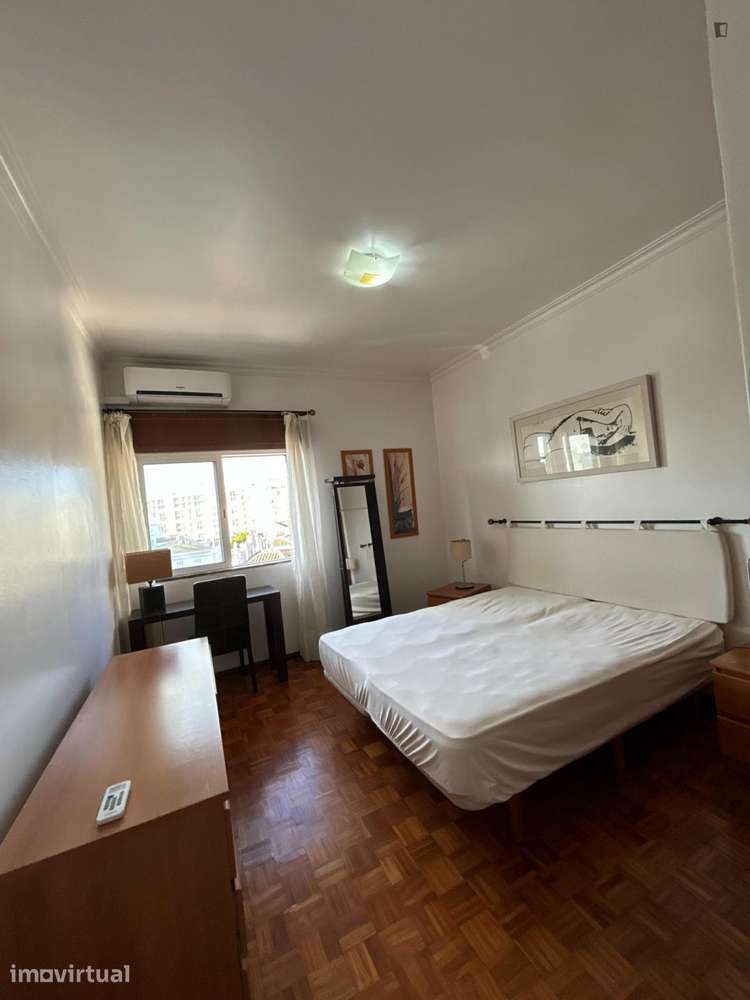 Apartamento com 1 quartos - localizado em Faro - Grande imagem: 2/17