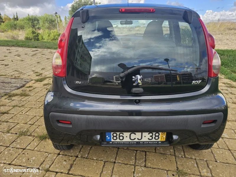 Peugeot 107 1.0 Trendy - 16