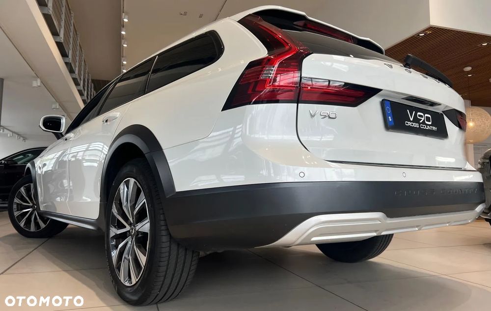 Volvo V90 Cross Country B5 D AWD Geartronic Pro - 12
