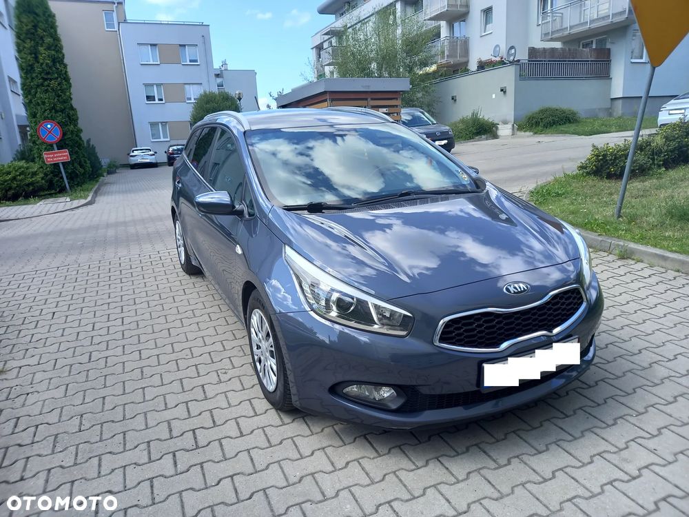 Kia Ceed 1.6 CRDi 128 Platinum Edition - 9