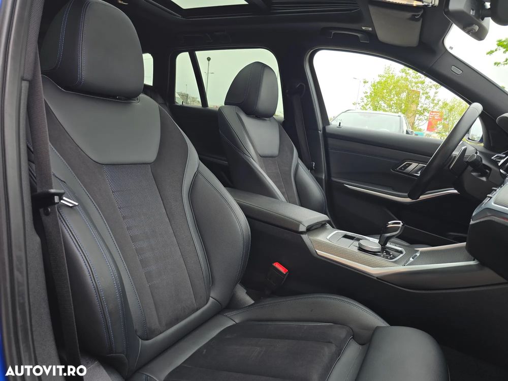 BMW Seria 3 330i xDrive AT - 23