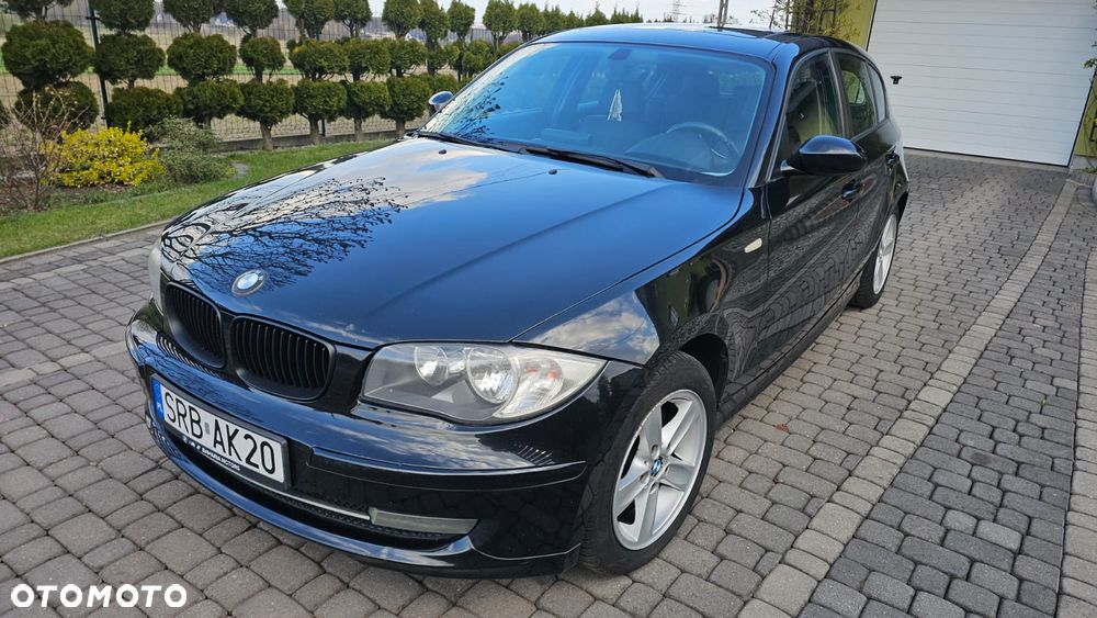 BMW Seria 1 120d DPF - 1