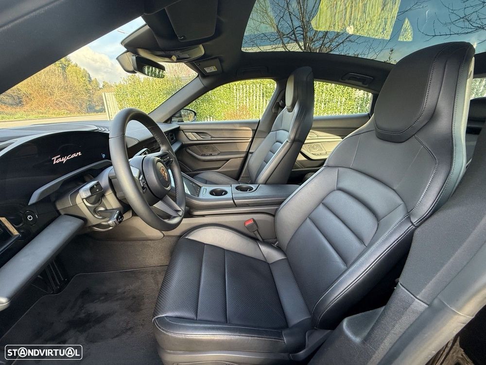 Porsche Taycan - 15