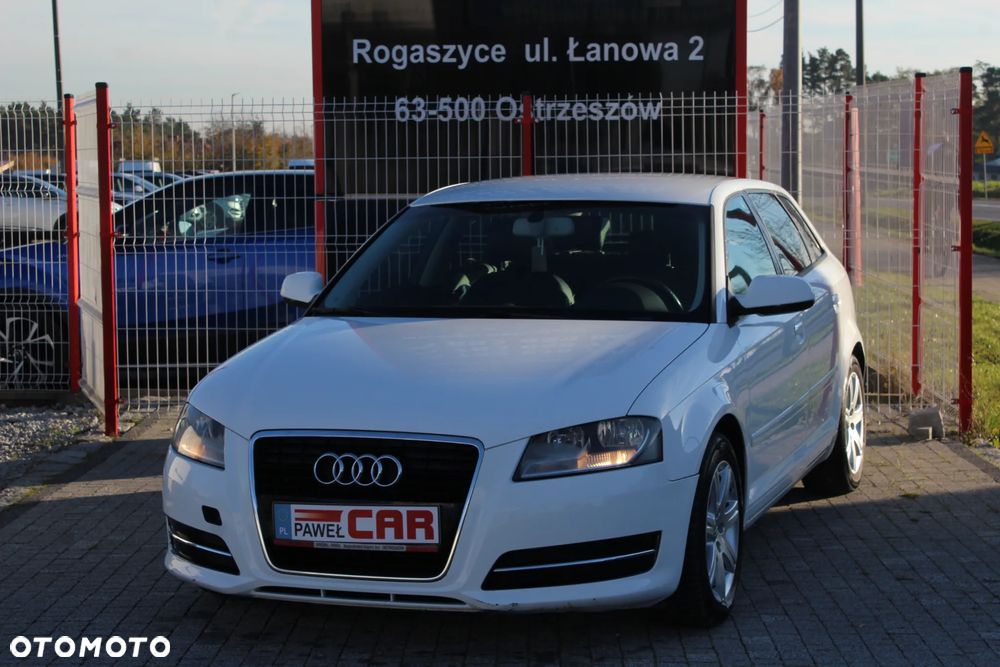Audi A3 Sportback - 1