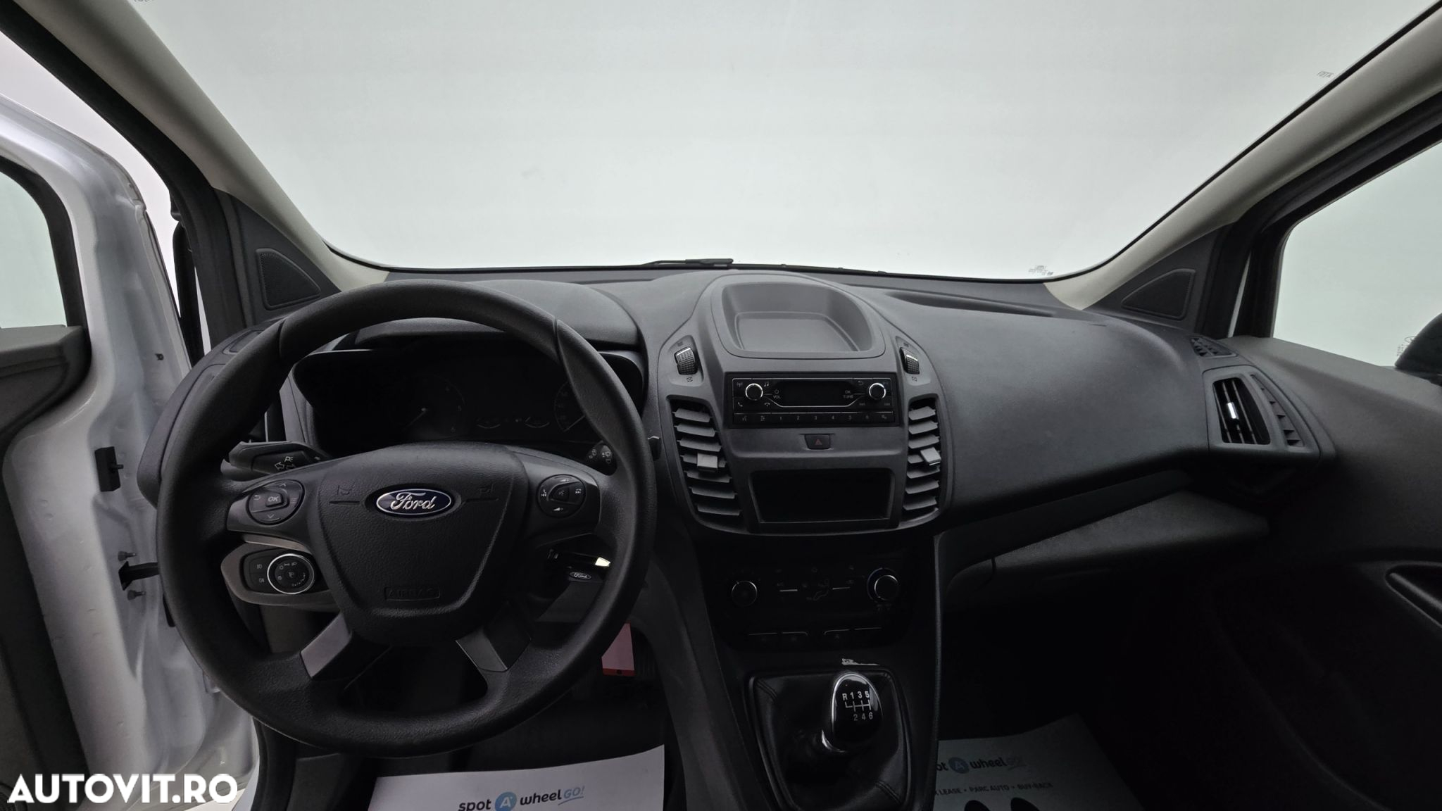 Ford Transit Connect - 14