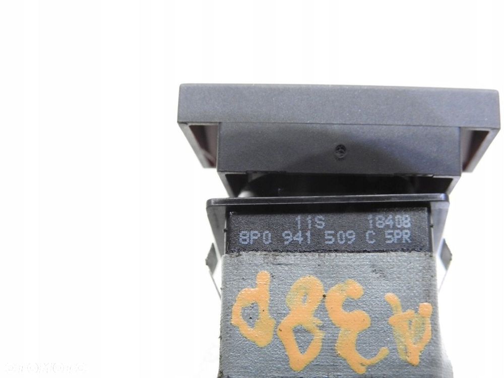 PRZYCISK ŚWIATEŁ AWARYJNYCH AUDI A3 8P LIFT - 9