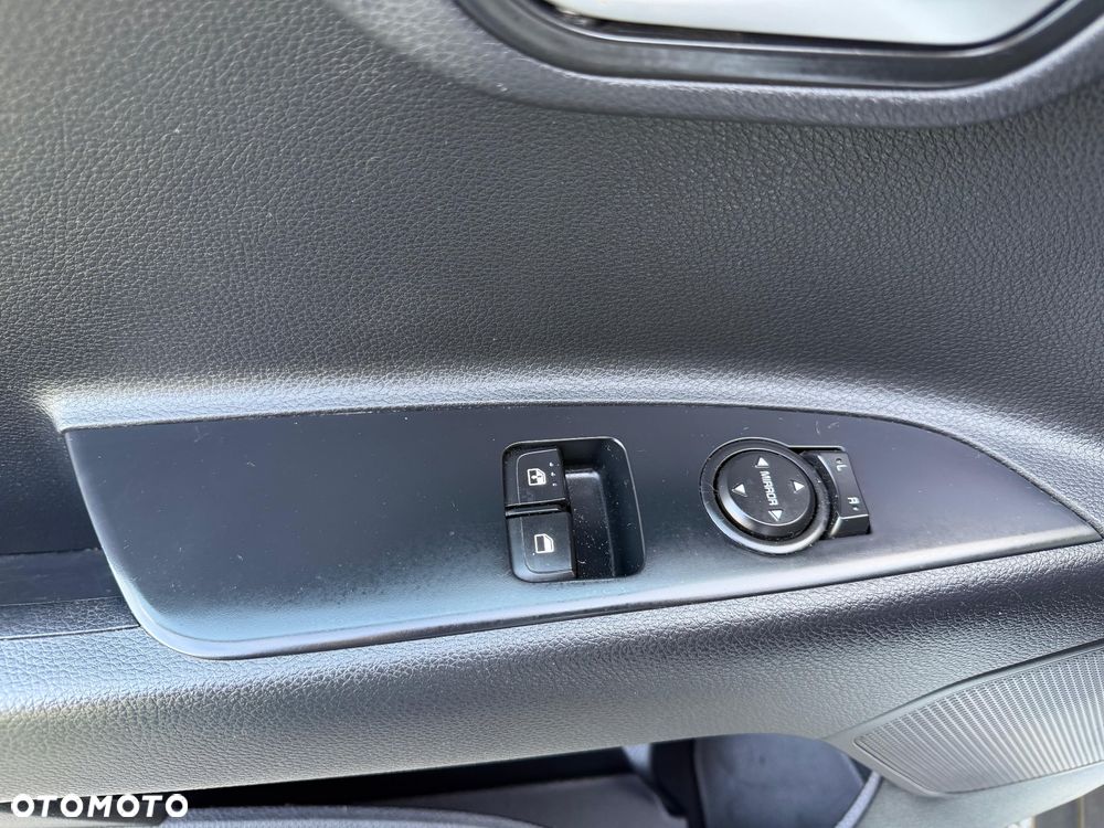 Kia Stonic - 6