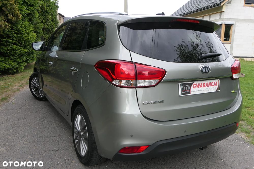 Kia Carens 1.6 GDI L 7os - 11