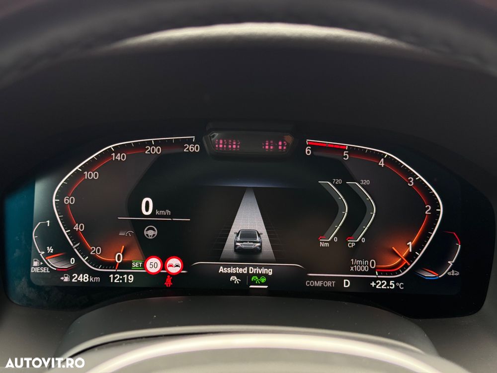 BMW Seria 8 - 28