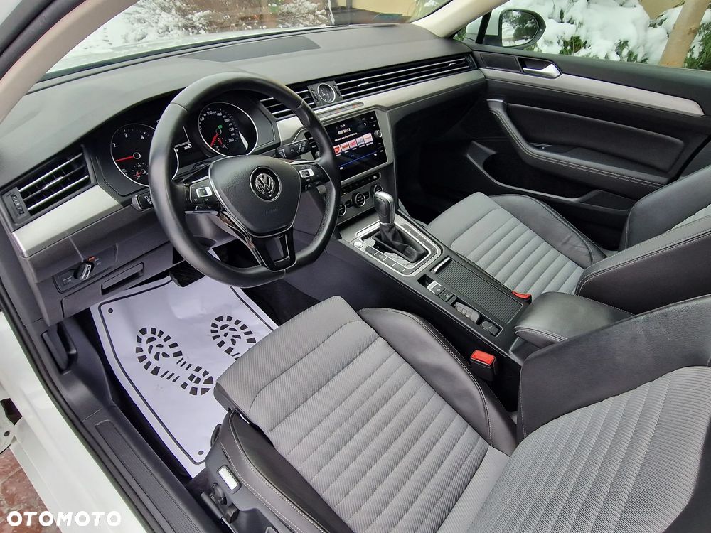 Volkswagen Passat 2.0 TDI DSG (BlueMotion Technology) Highline - 15