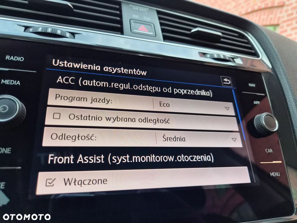 Volkswagen Golf 1.4 TSI BlueMotion Technology Comfortline - 22