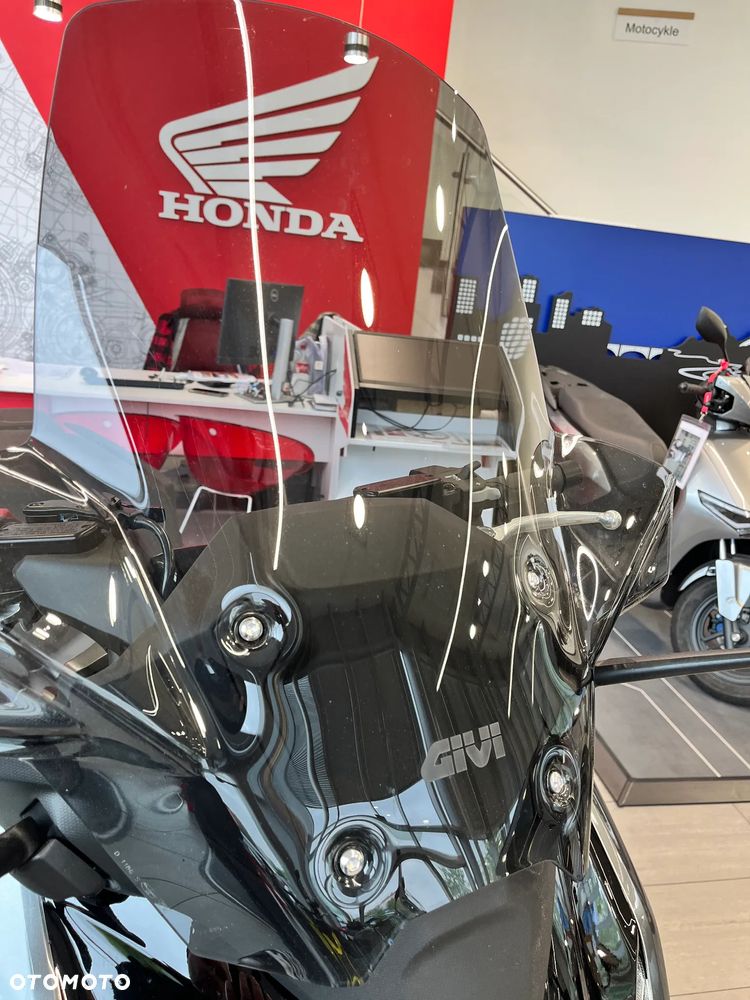 Honda NSS - 15