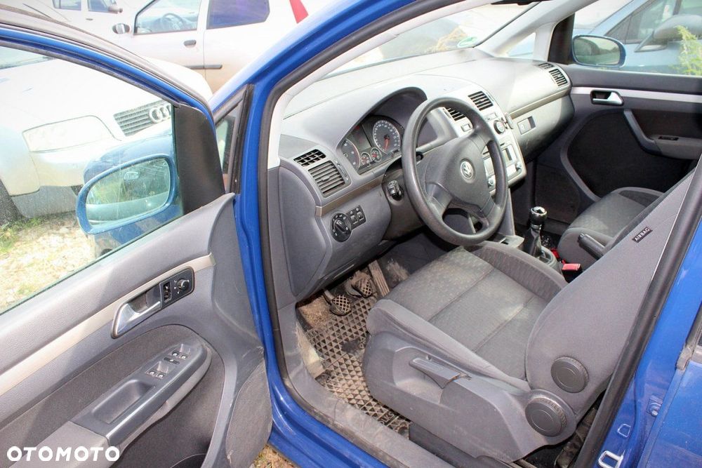 VW Touran 1T LIFT 2007 1.9TDI BLS Minivan (MASKA, ZDERZAK, LAMPA, BŁOTNIK, DRZWI, SZYBA, FOTEL) - 6