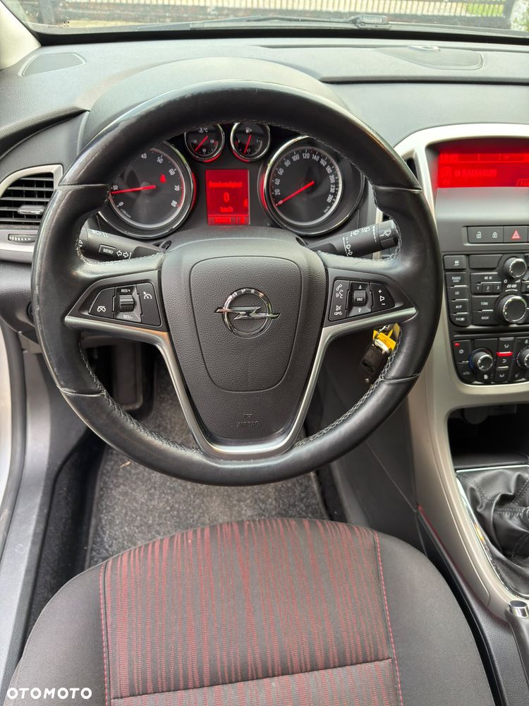 Opel Astra 1.6 - 13