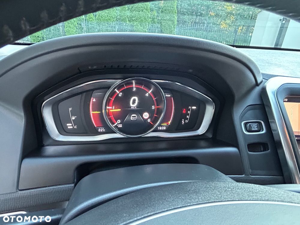 Volvo XC 60 - 23