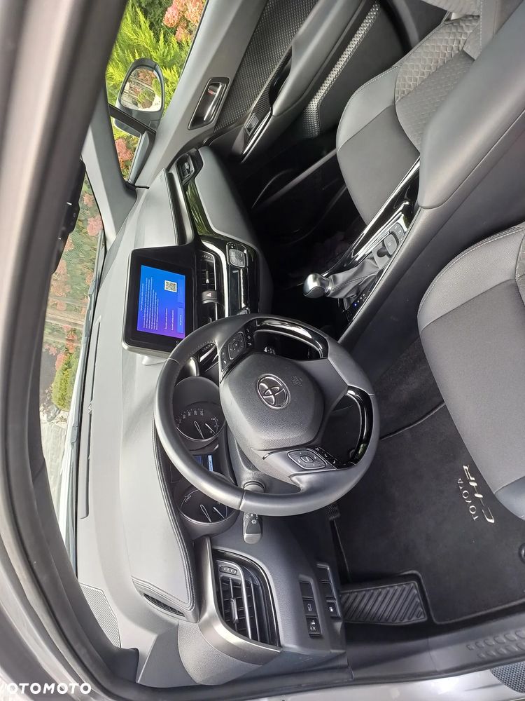 Toyota C-HR - 8
