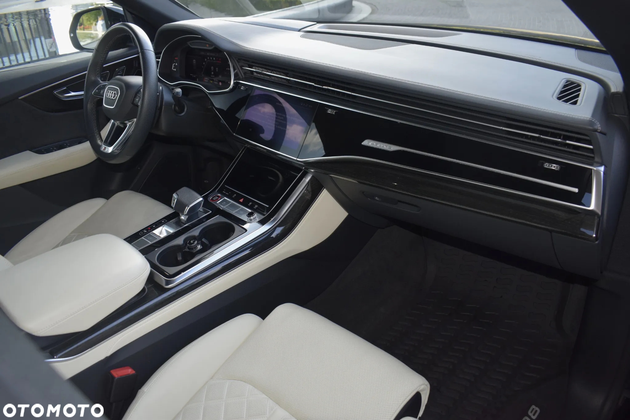 Audi SQ8 - 19