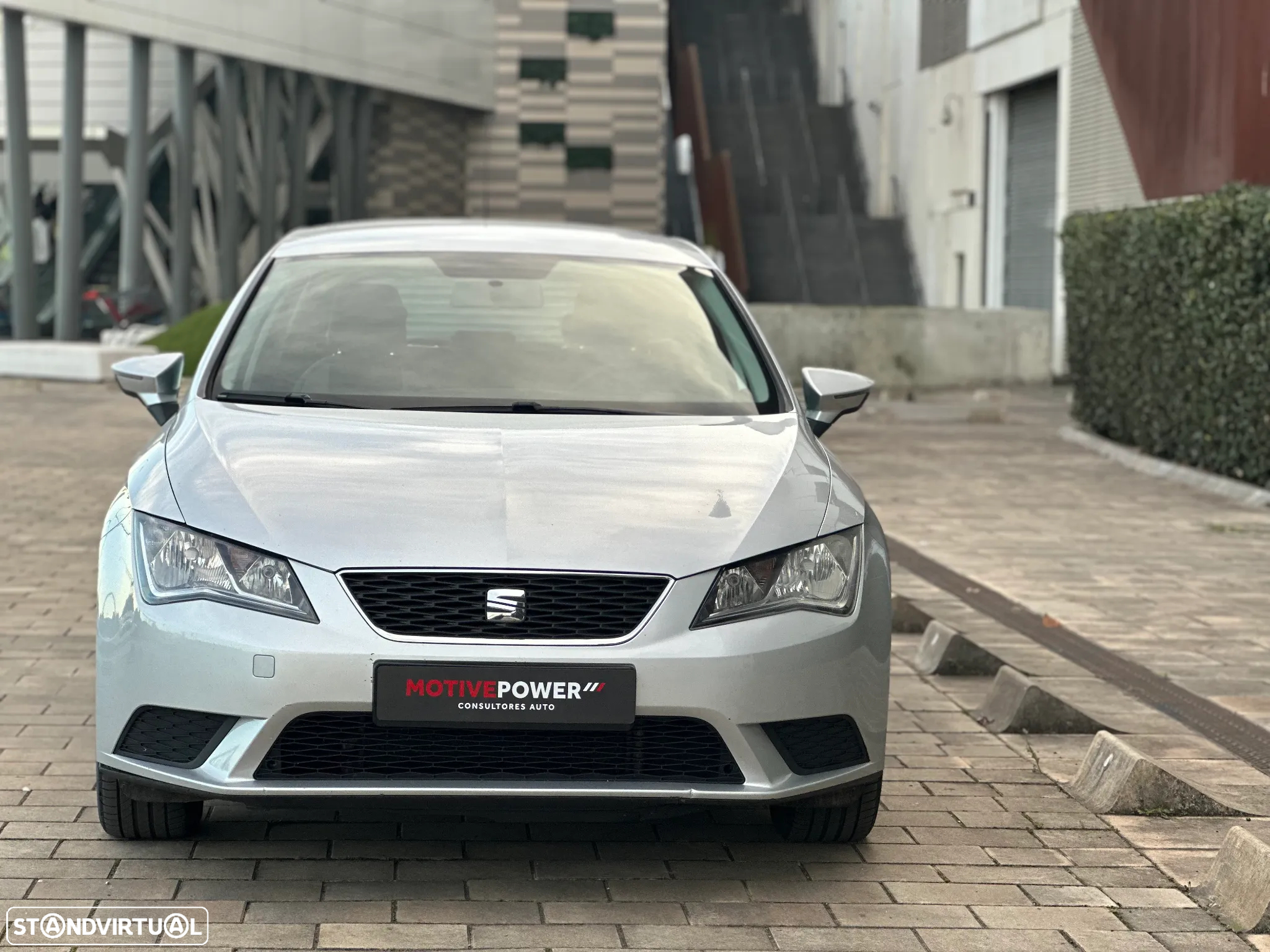 SEAT Leon 1.6 TDI Ecomotive Style - 2