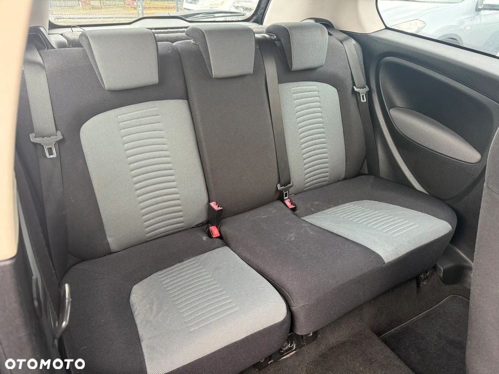 Fiat Punto - 13