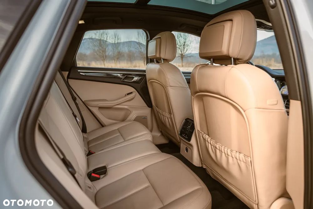 Porsche Macan Standard - 11