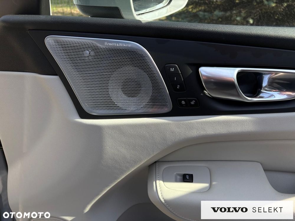 Volvo XC 60 - 21
