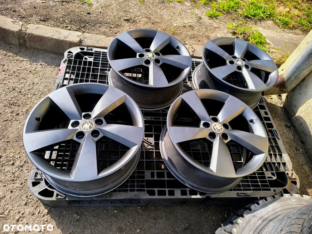 5x100 Alufelgi 5JA Felgi Aluminiowe 17 Koła SKODA RAPID PRAKTIK FABIA VRS OCTAVIA I ROOMSTER SCALA Legnica ALU-RAD SEAT VW AUDI Grafitowe - 2