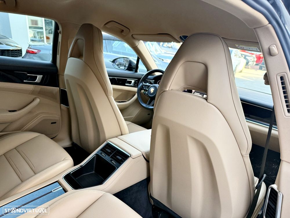 Porsche Panamera 4 E-Hybrid Platinum Edition - 34