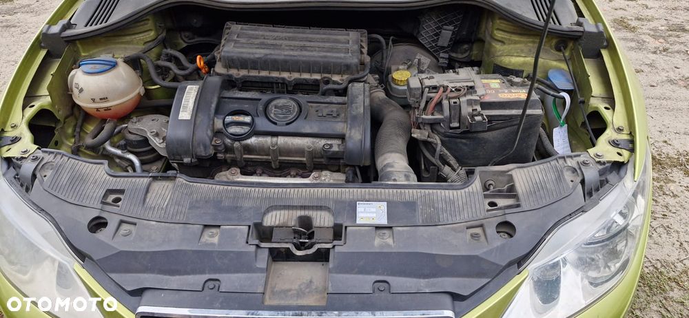Seat Ibiza 1.4 16V Sport - 9