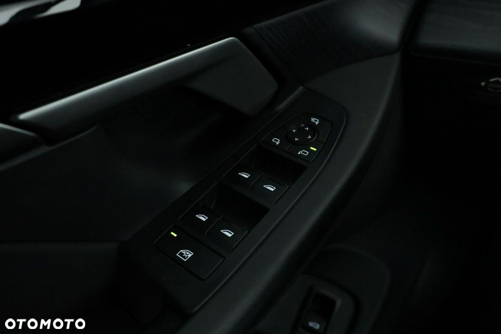 BMW Seria 5 520d mHEV M Sport - 28