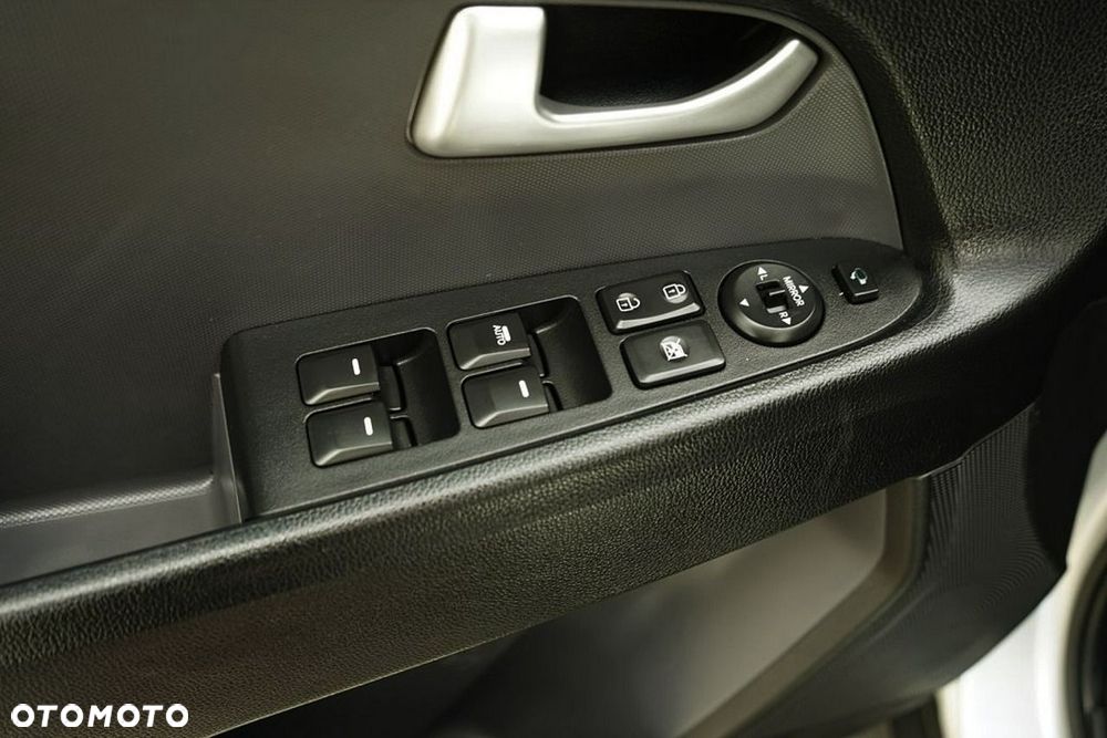 Kia Sportage - 13