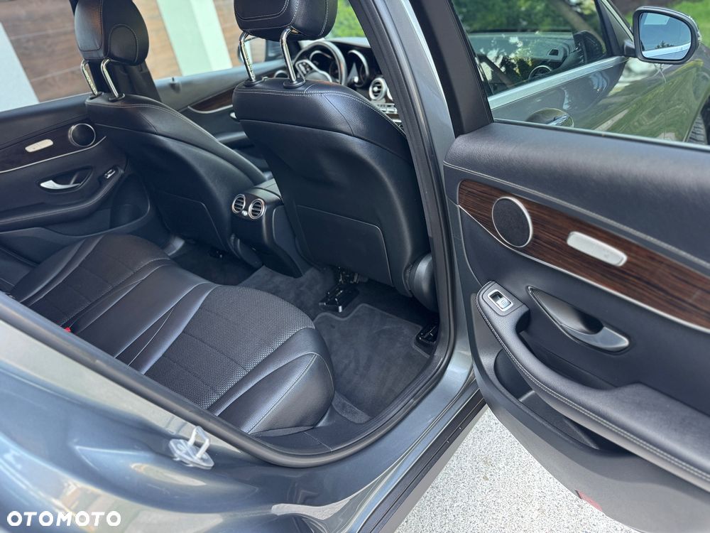 Mercedes-Benz GLC 220 d 4Matic 9G-TRONIC - 20