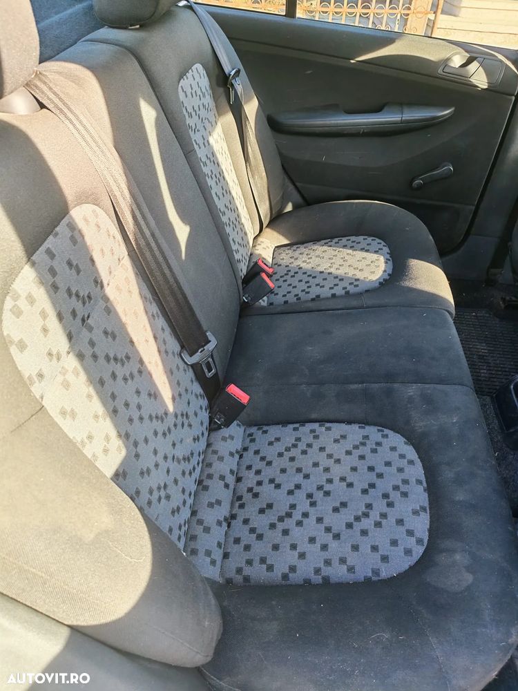 Skoda Fabia 1.2 Avantaj - 8