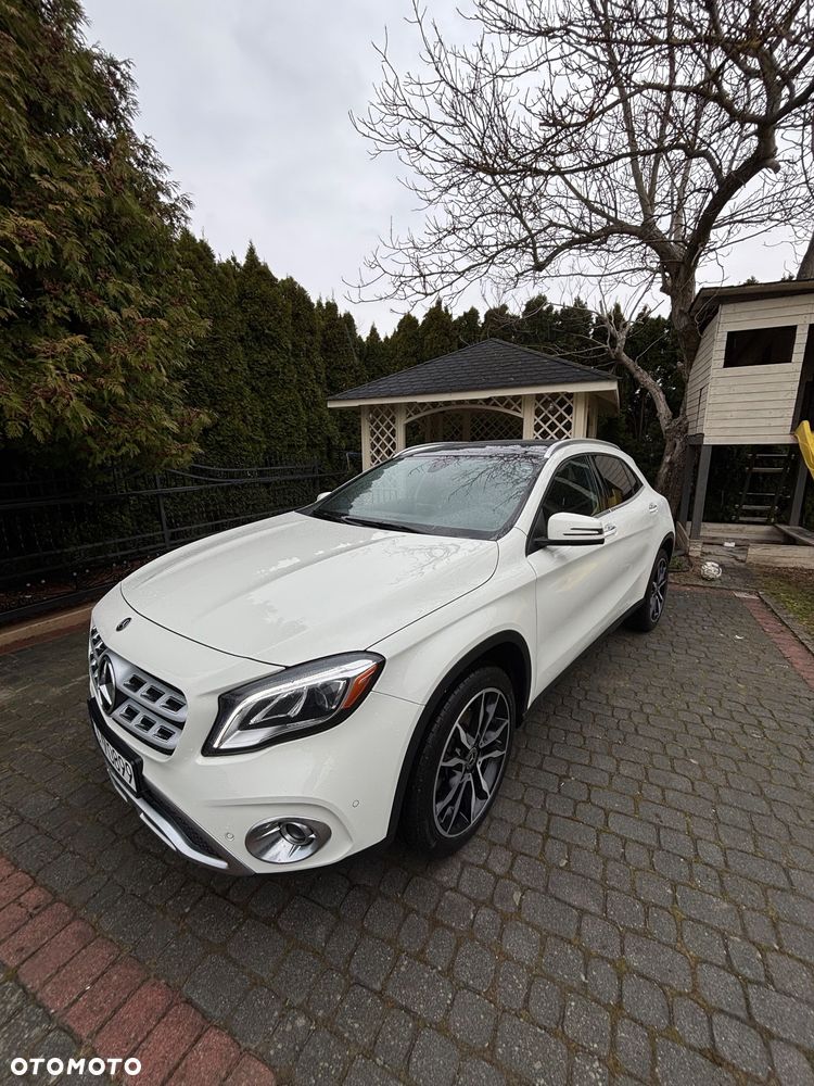 Mercedes-Benz GLA 250 4-Matic Urban - 3