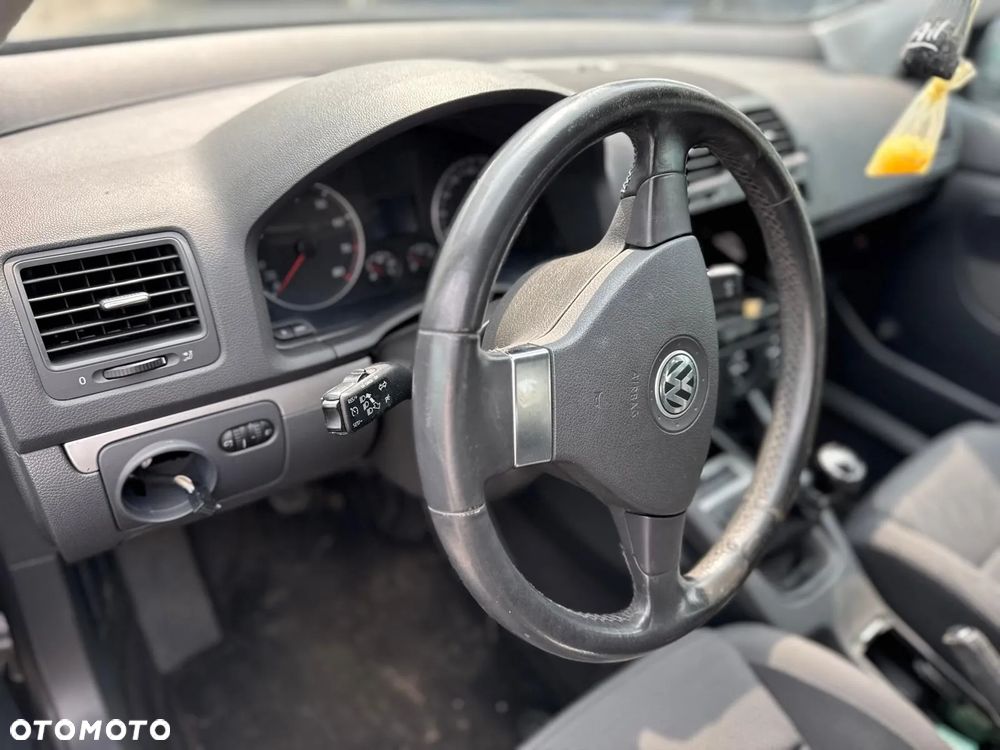 Volkswagen Golf V,  2,0 benz. 110KW, 2004r  kod silnika BLX skrzynia GB- CZĘŚCI - 24