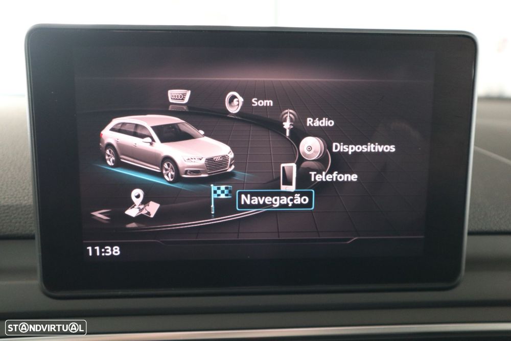 Audi A4 Avant 2.0 TDI S tronic - 31