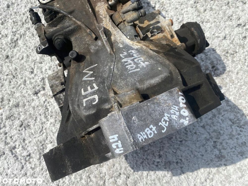 AUDI A4 B7 2.0 TDI MANUALNA SKRZYNIA BIEGÓW JEM - 4