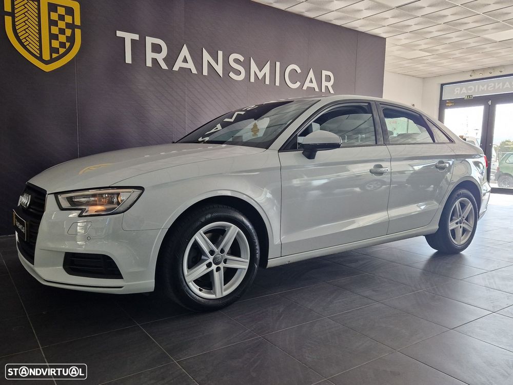 Audi A3 Limousine 1.6 TDI Design - 3