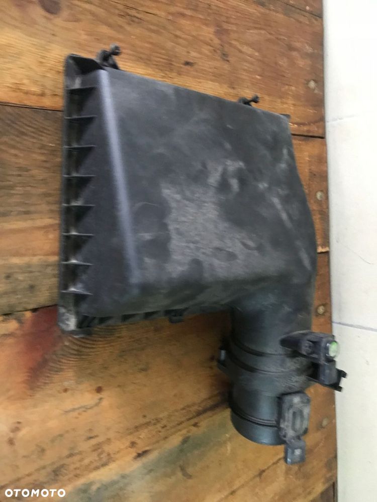 MERCEDES 246 176 obudowa filtra A 6450900001 651 - 1