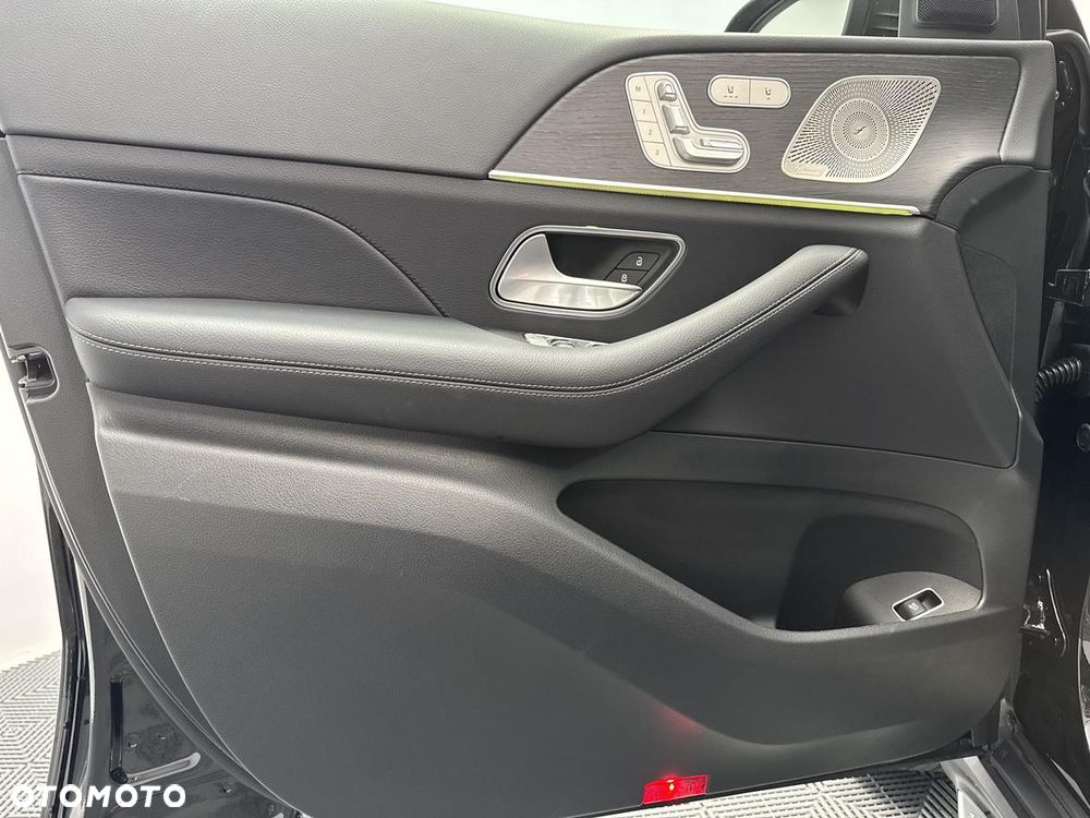 Mercedes-Benz GLE 300 d mHEV 4-Matic AMG Line - 11