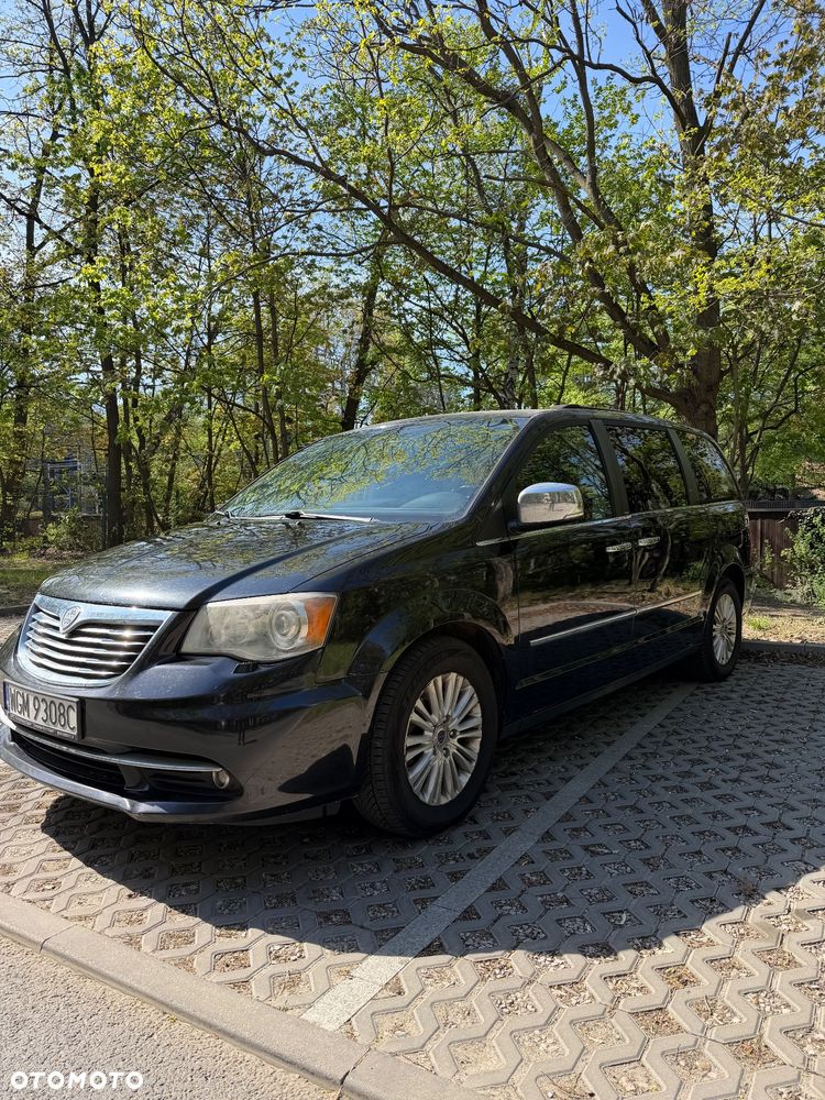 Lancia Voyager 2.8CRD Platinum - 1