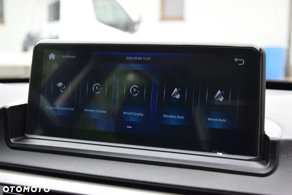 BMW Seria 3 318i - 24