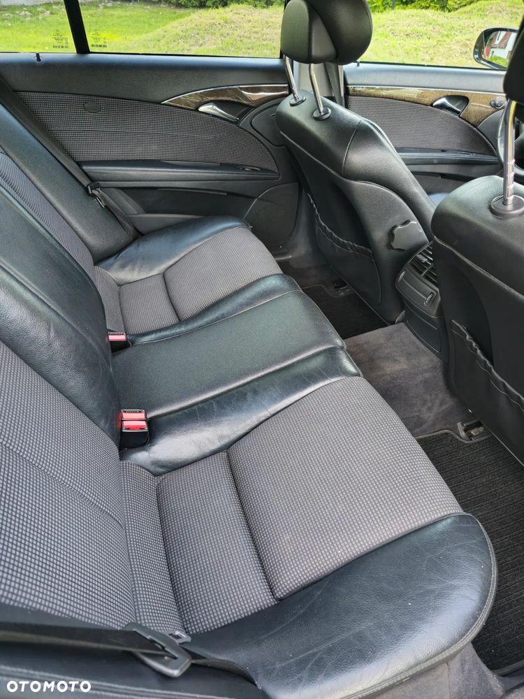 Mercedes-Benz Klasa E - 8