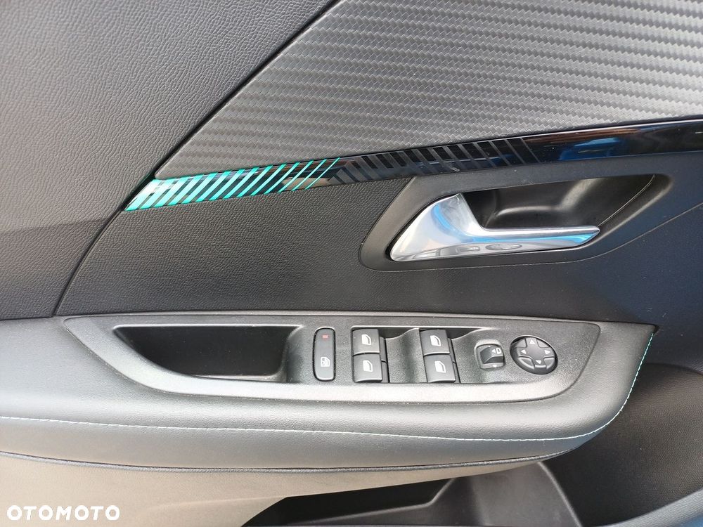 Peugeot 208 50kWh Allure - 16