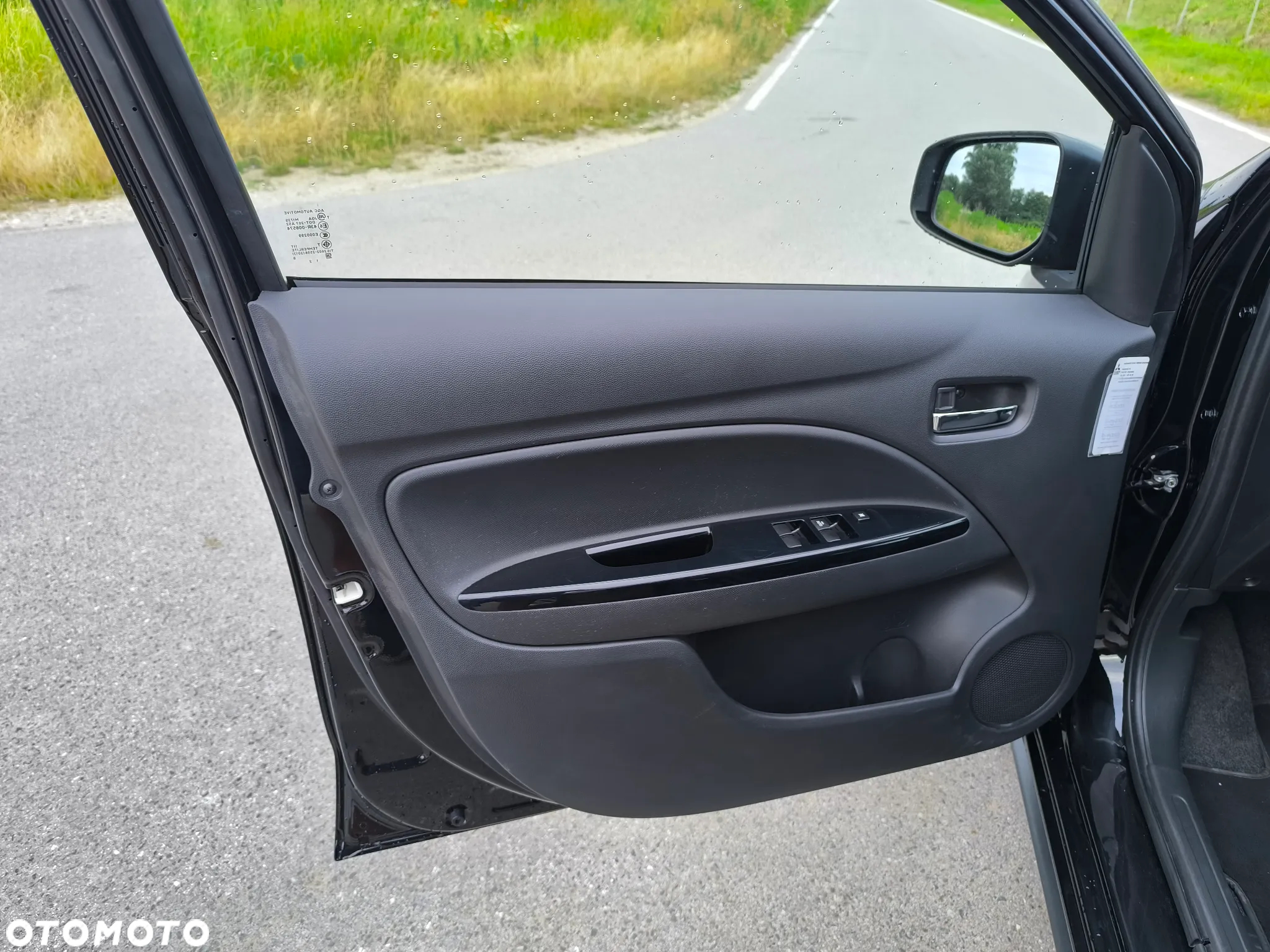 Mitsubishi Space Star 1.2 AS&G Invite - 7