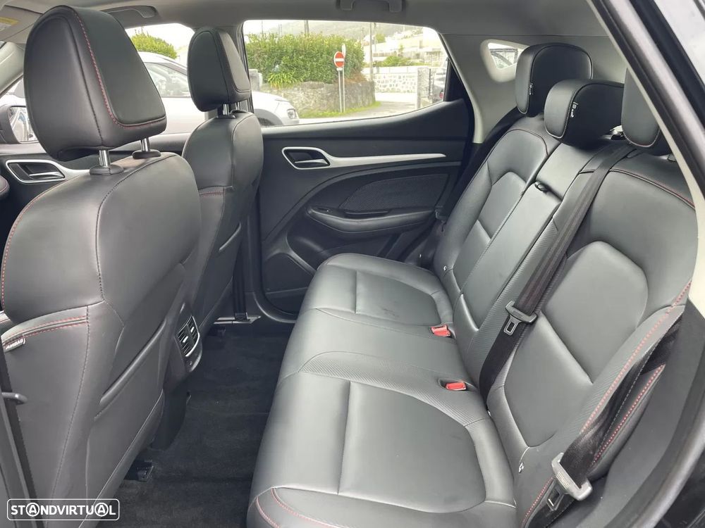 MG ZS Luxury - 18