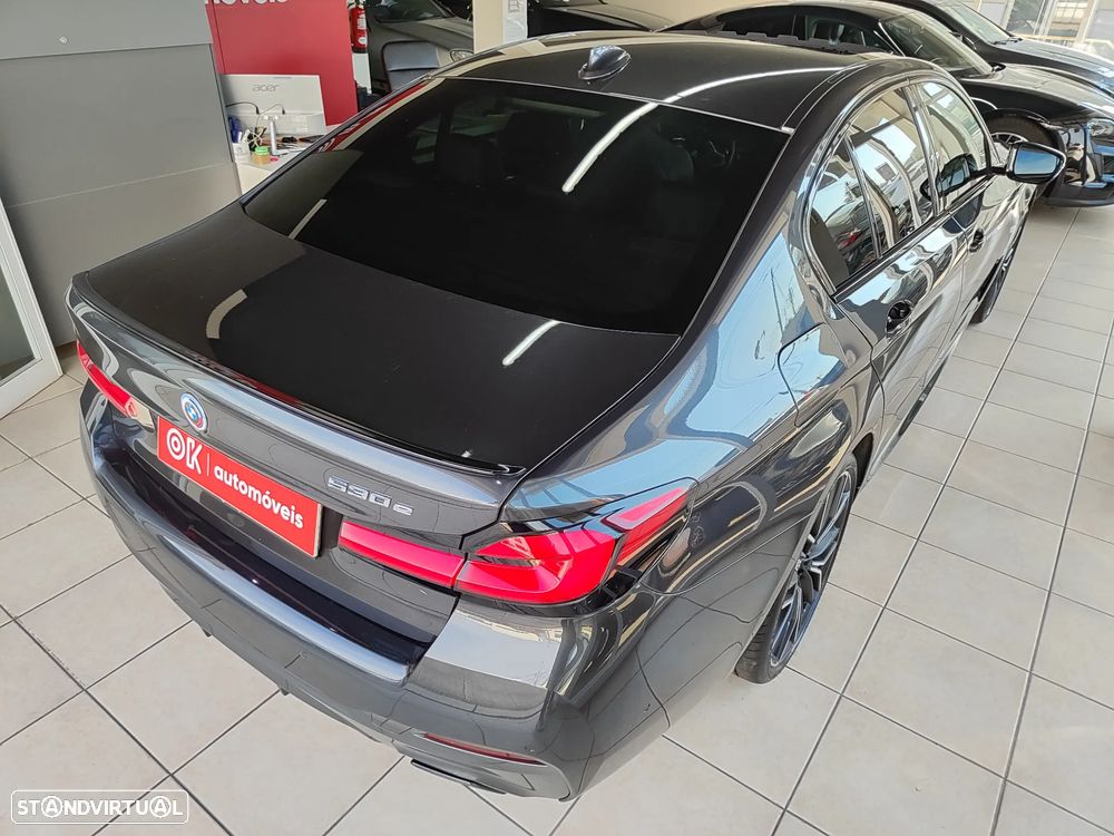 BMW 530 e Pack 50 anos M - 13