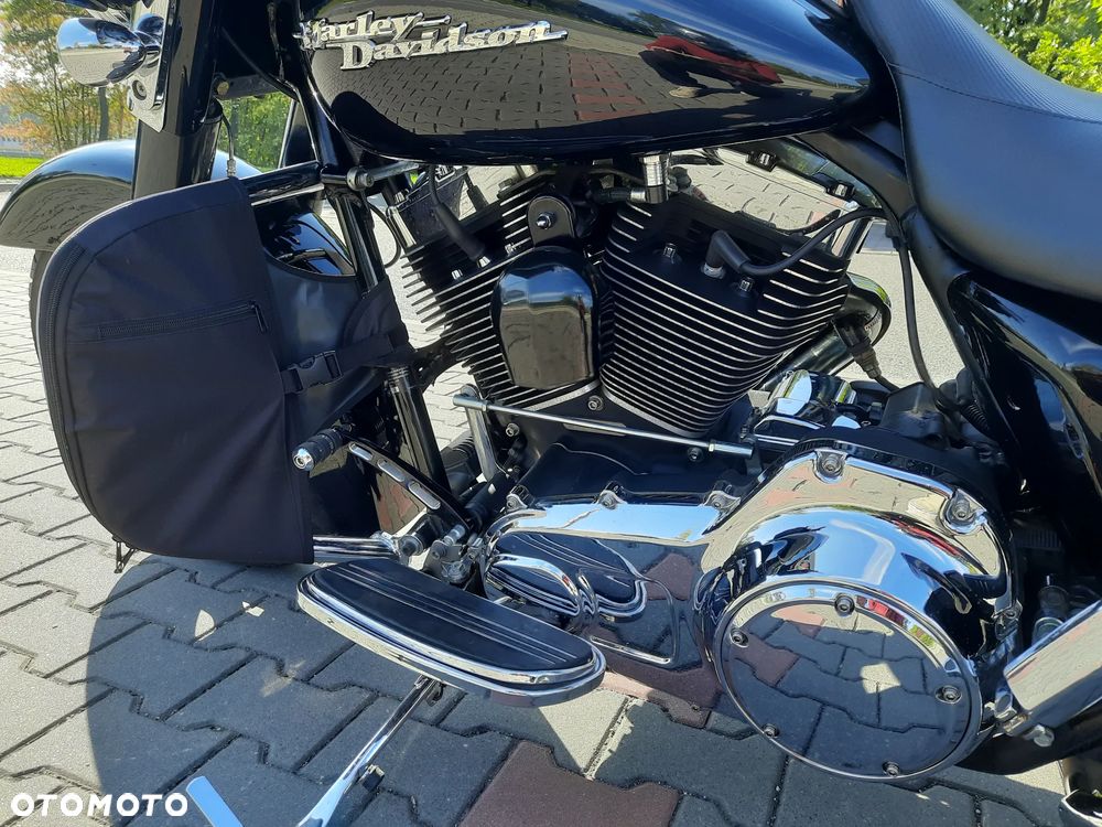 Harley-Davidson Touring Street Glide - 7