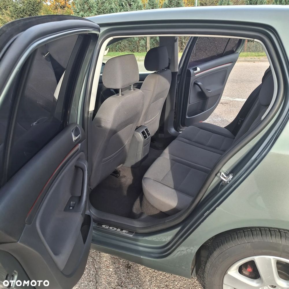 Volkswagen Golf V 1.6 FSI Comfortline - 9