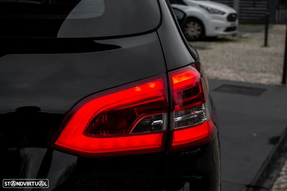 Peugeot 308 SW BlueHDi 130 EAT6 Stop & Start Active - 11