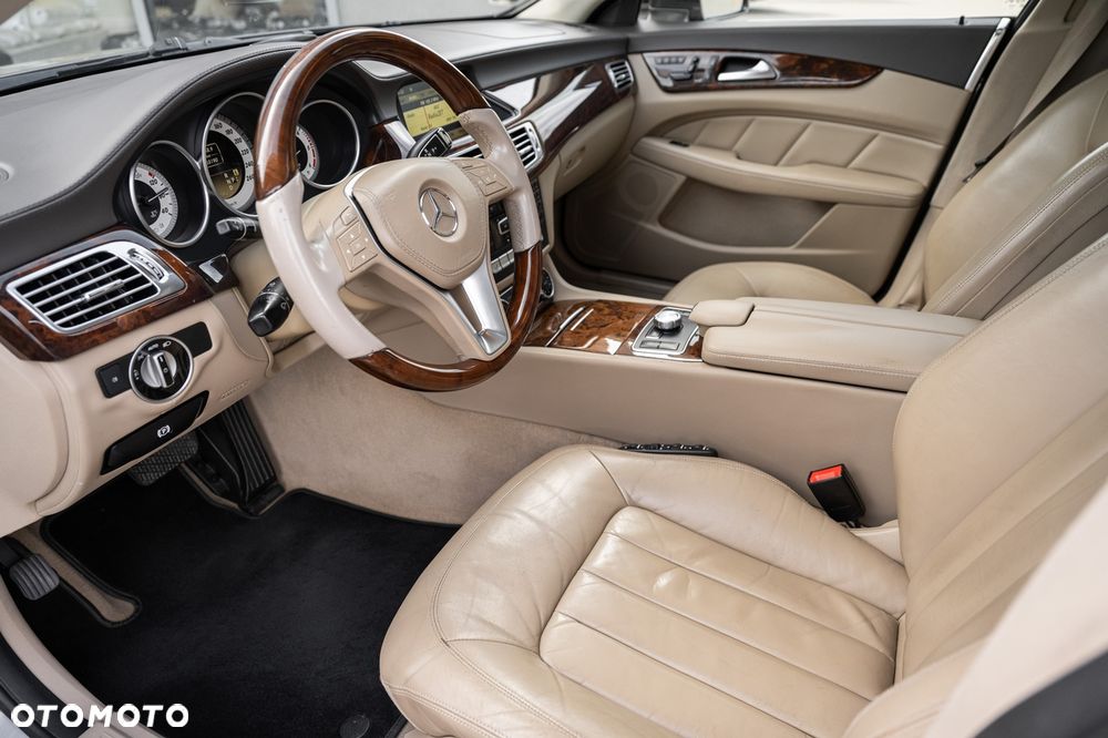 Mercedes-Benz CLS - 17